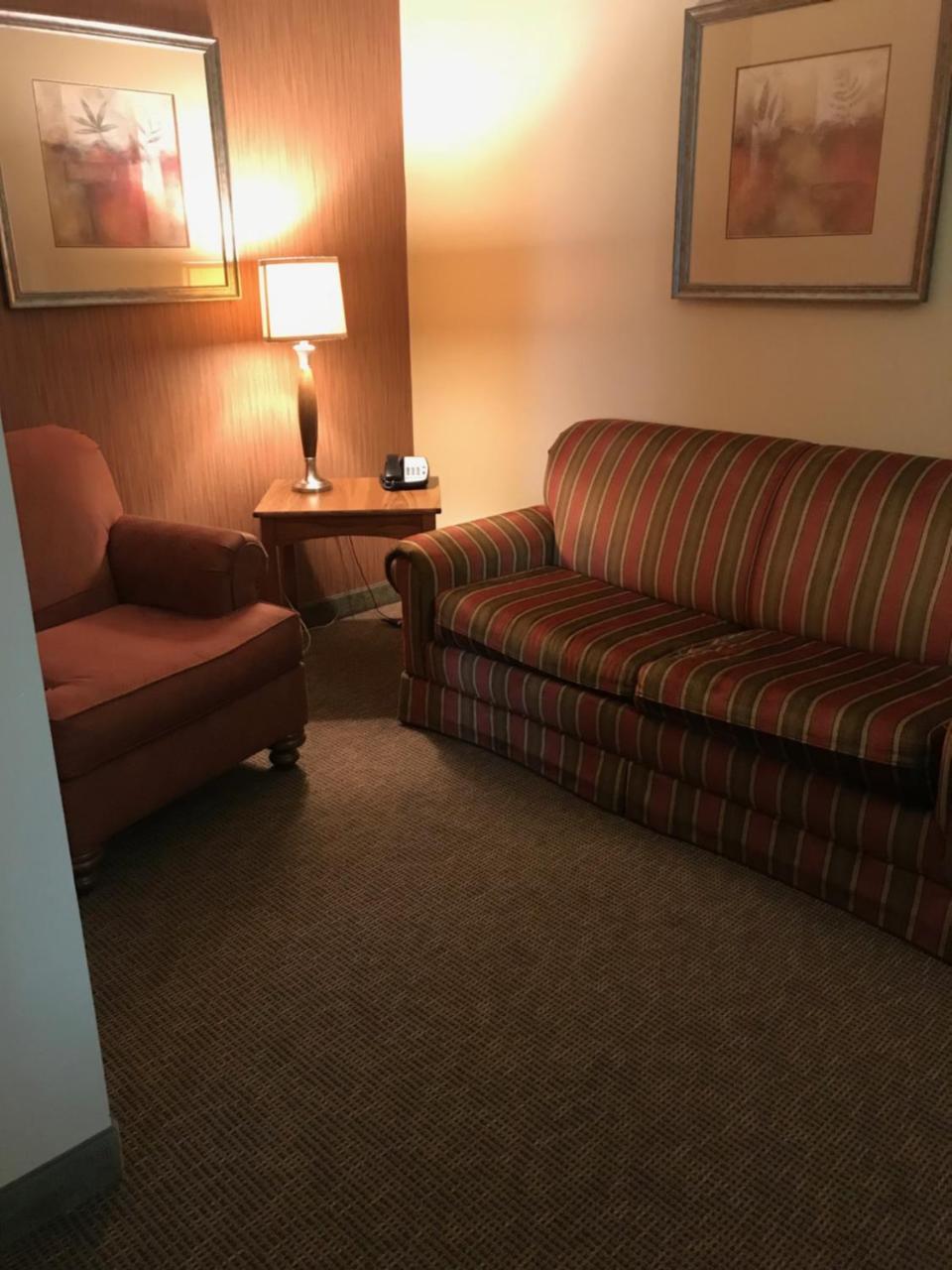 Randolph Inn&Suites Winchester Eksteriør bilde